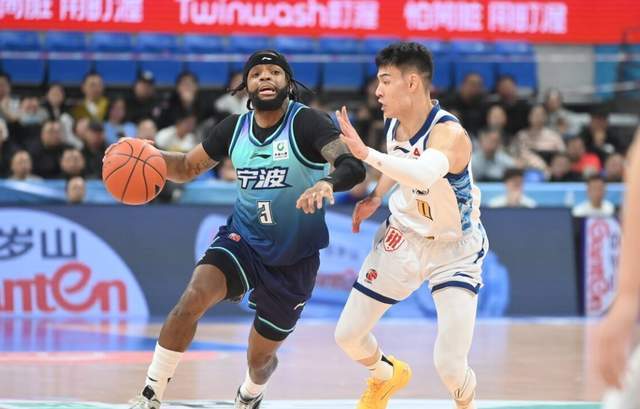 旺财28官网-CBA排名大变天！广东升第二，2大黑马疯狂搅局，辽宁山西难兄难弟