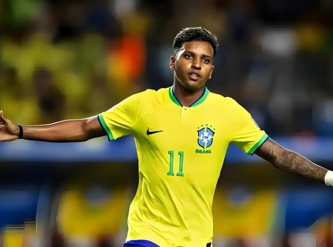 旺财28-喜讯！申花冬训或许会迎来久违后腰强援爆发，曾是国足获胜功臣